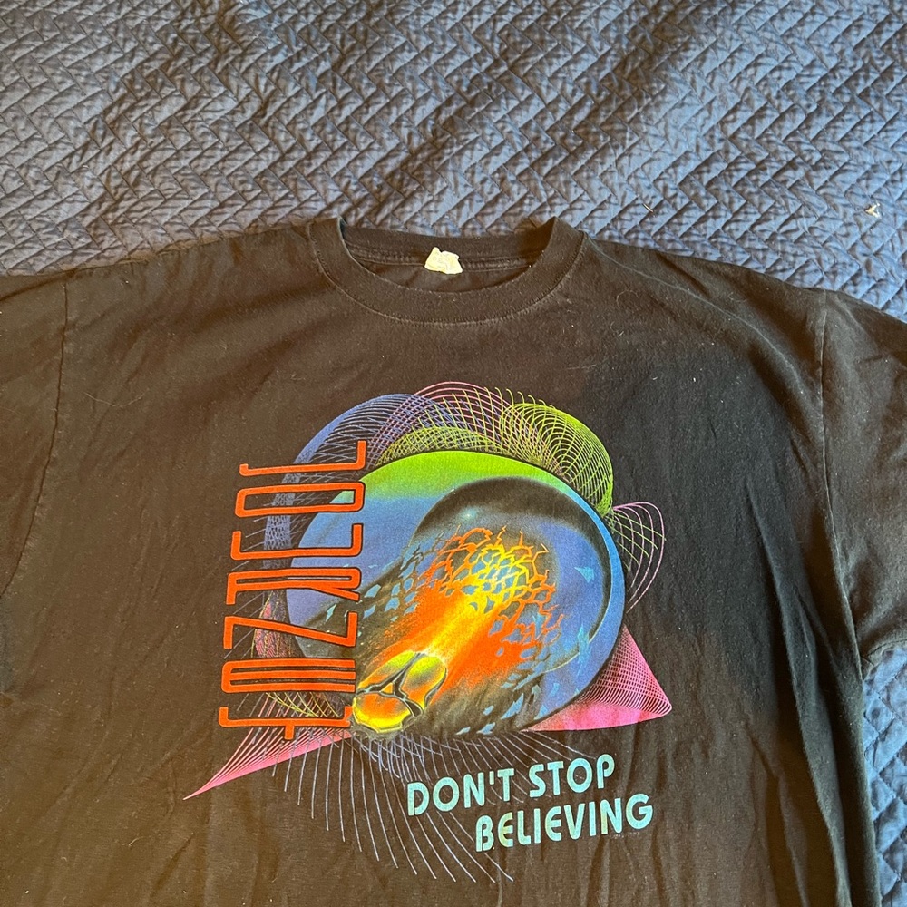 2009 Journey Don’t Stop Believing Tour t-shirt